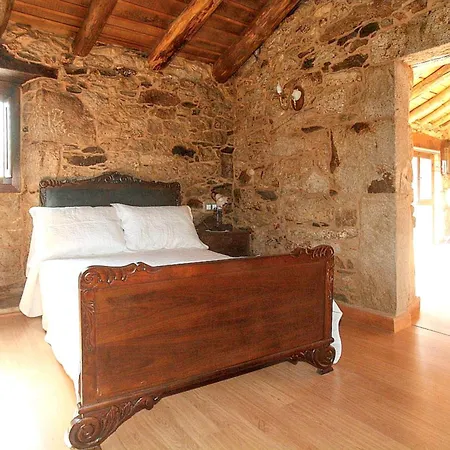 Welcoming House In Paradela With Bbq Included *