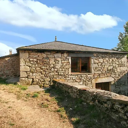Ferienhaus Welcoming House In Paradela With Bbq Included *