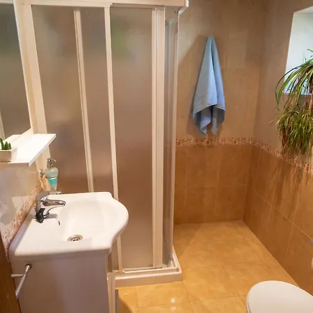 Casa vacanze Welcoming House In Paradela With Bbq Included *